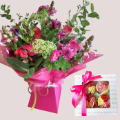 Pink Bouquet and Cupcakes